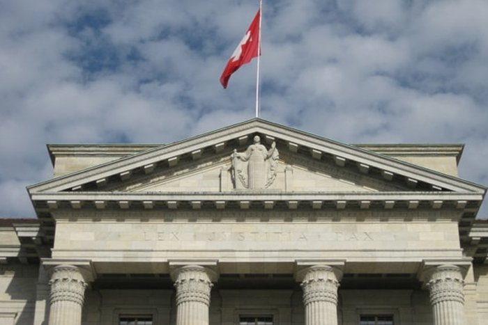 تایید مدارک سفارت سوئیس