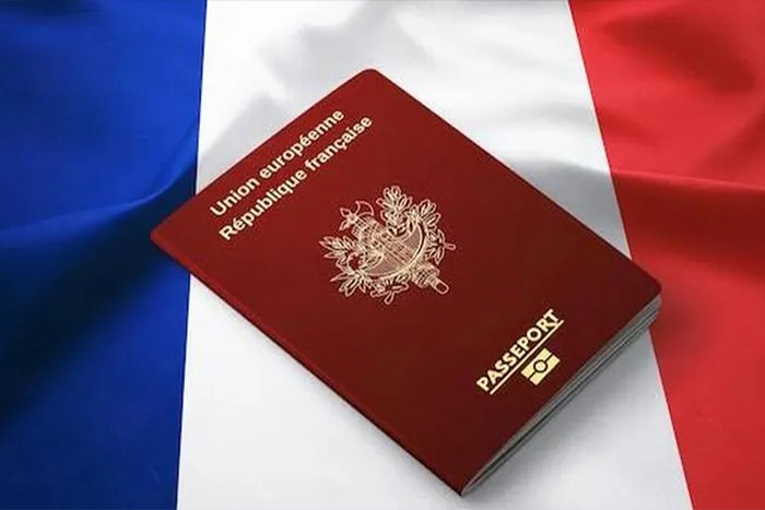 تایید مدارک در سفارت فرانسه